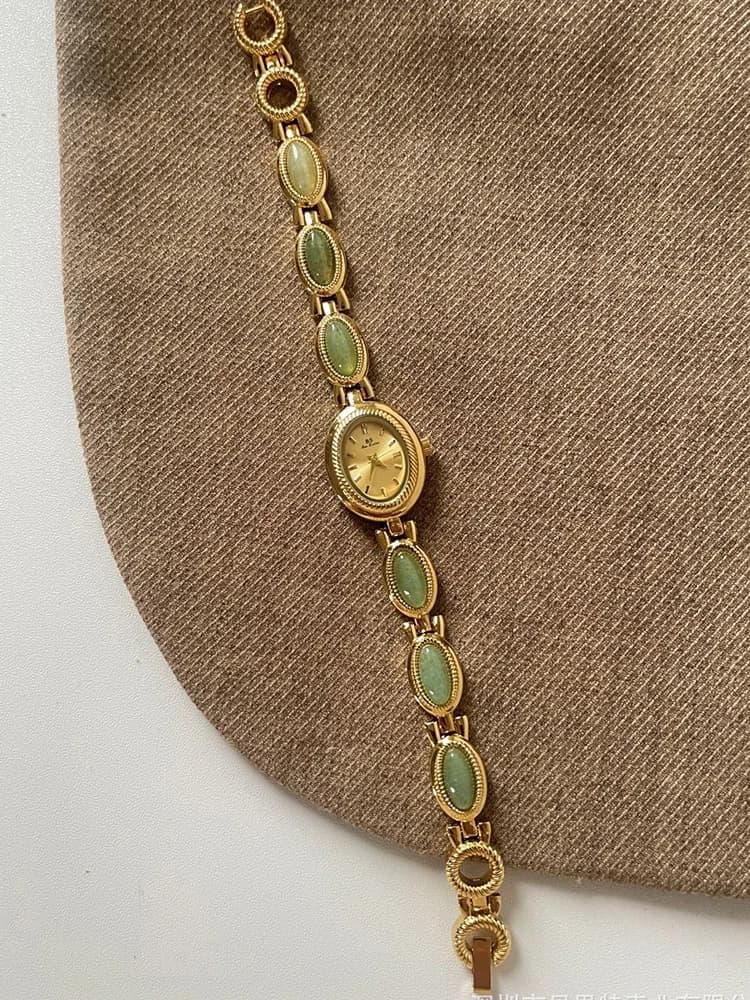 Montres de luxe haut de gamme pour femmes, bijoux verts élégants, Bracelet à Quartz en Jade, cadeau 