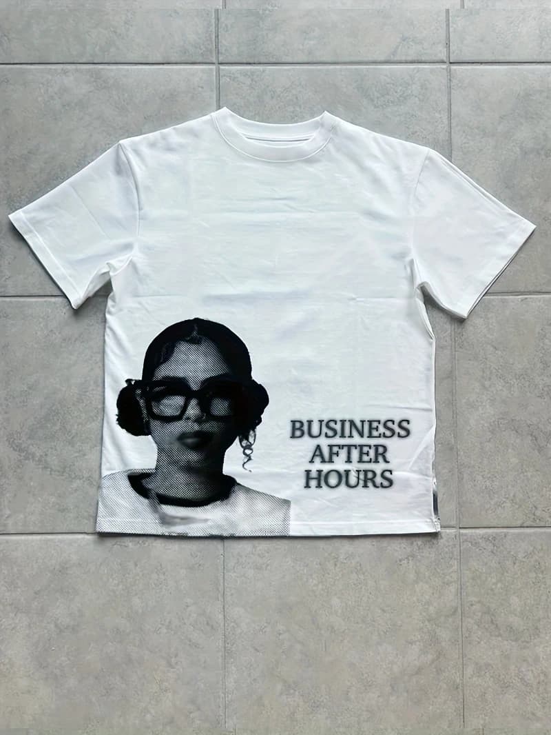 T-shirt à motif Y2K - Portrait dessiné à la main avec les mots « Open after work », T-shirt rouge vi