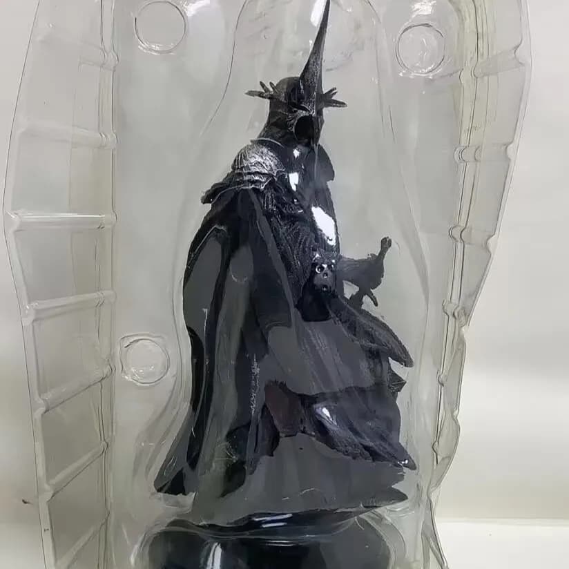 【Le Seigneur des Anneaux】 Modèle périphérique de film chaud Sorcière-Roi d'Angmar Figurine articulée