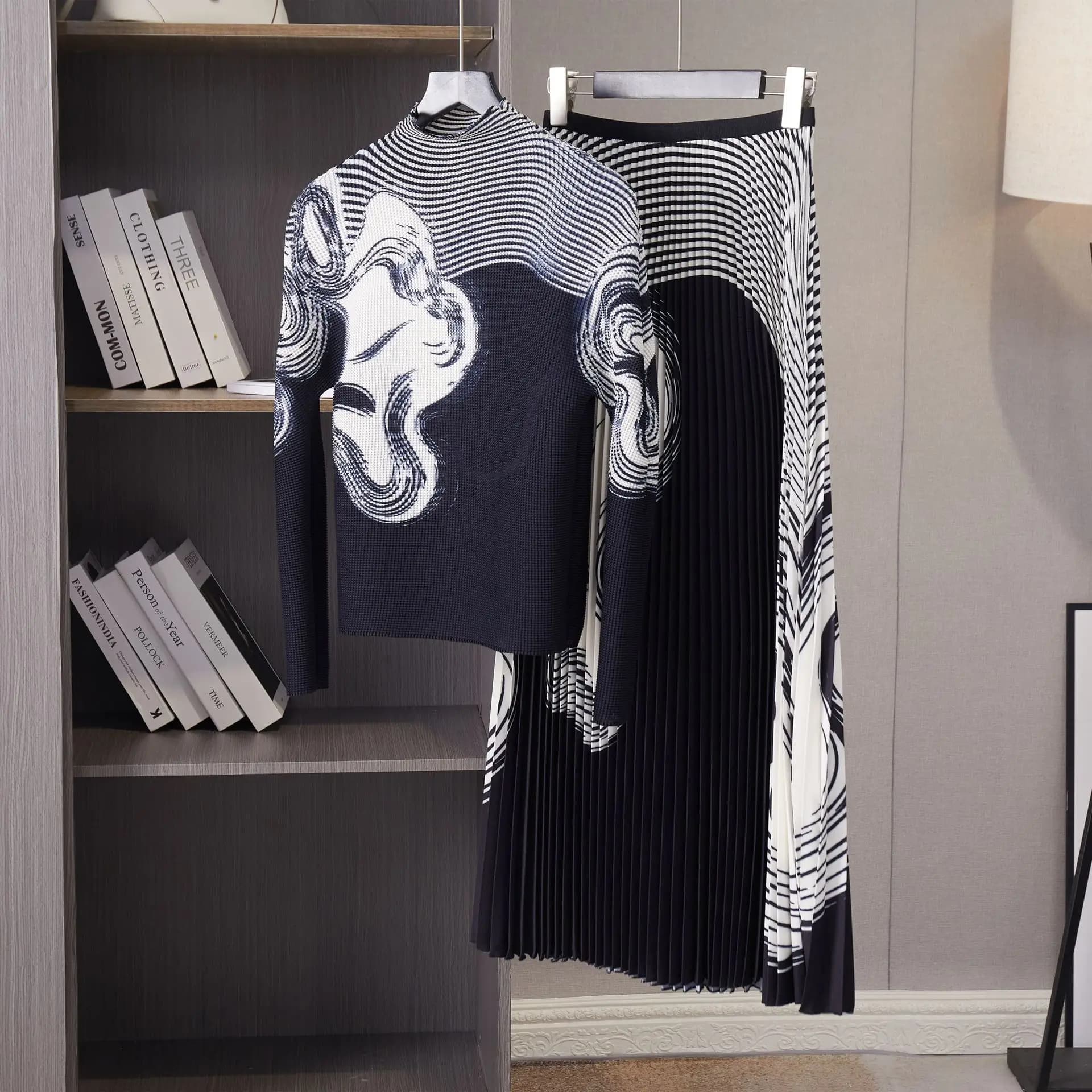 Vêtements plissés de haute qualité, Style décontracté, haut à manches Lomg imprimé et jupe longue pl