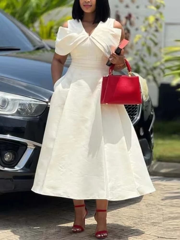 Robes trapèze blanches pour femmes, col en V, sans manches, taille haute, mi-longues, mode élégante,