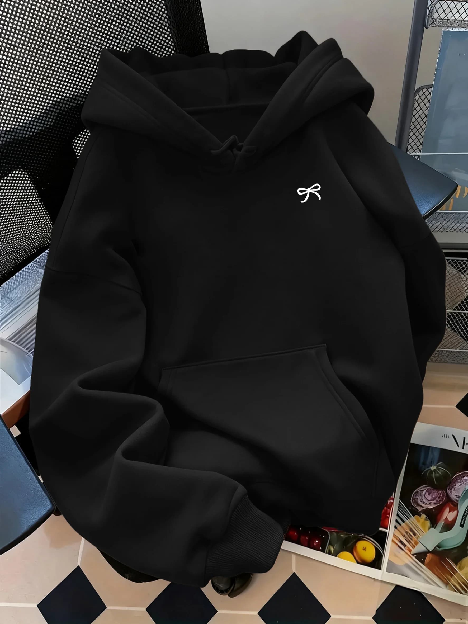 Sweat-shirt à capuche chaud imprimé nœud papillon, style urbain, automne et hiver, adapté aux hommes