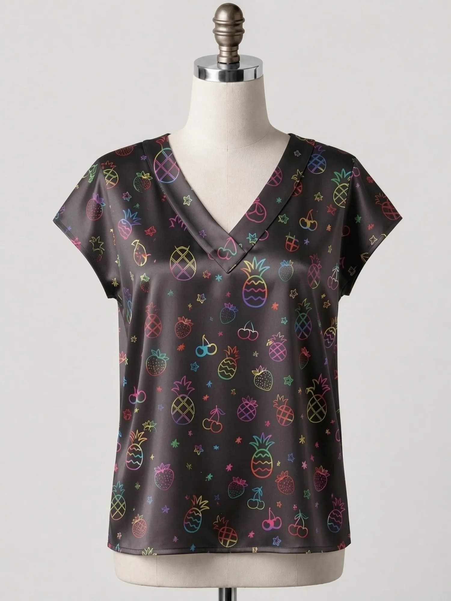 T-shirt en satin à col en V pour femme, haut élégant et ample pour les vacances à la plage, haut à m