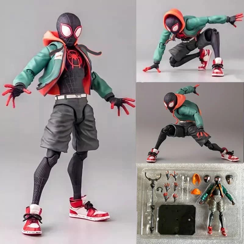 Figurine articulée de Miles Morales, personnage de « Avengers : L’Univers de Spider-Man », avec capu