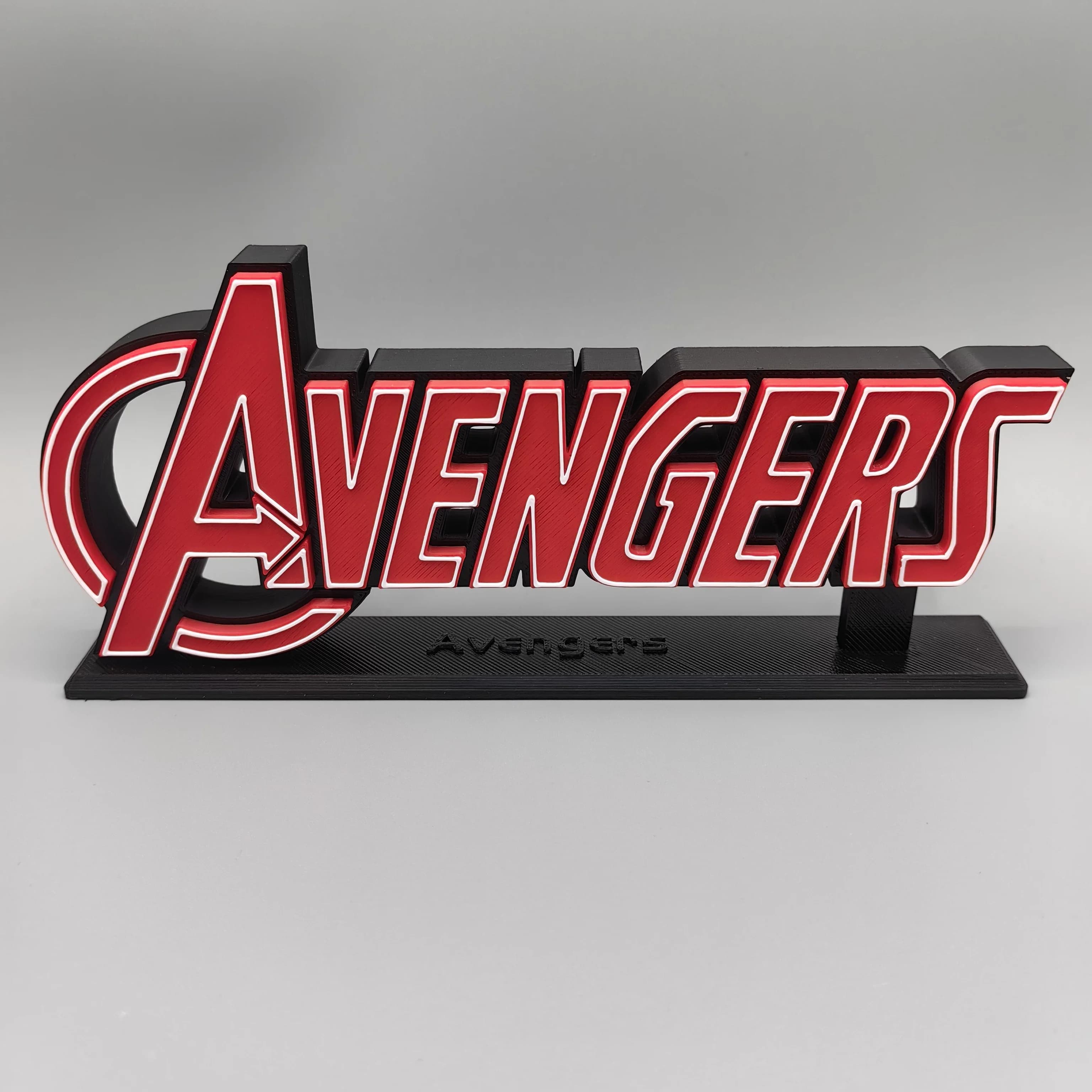 Nouvel arrivage Avengers: Day of Destruction, figurine 3D sur pied, objet de collection pour fans, j