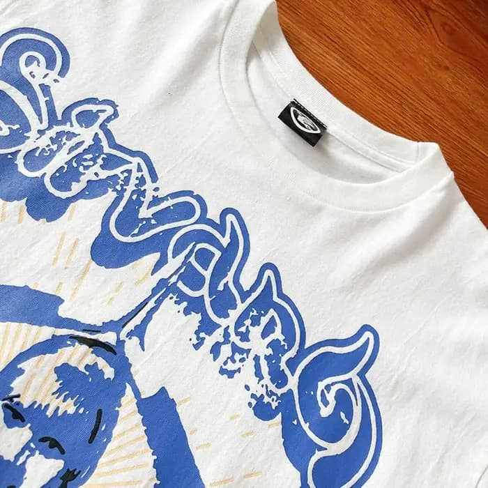 HS Groter Dan Satan Kort. T-shirt tendance High Street à manches courtes