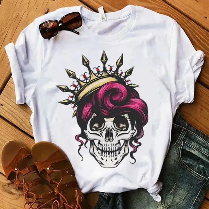 T-shirt imprimé tête de mort et couronne pour femme