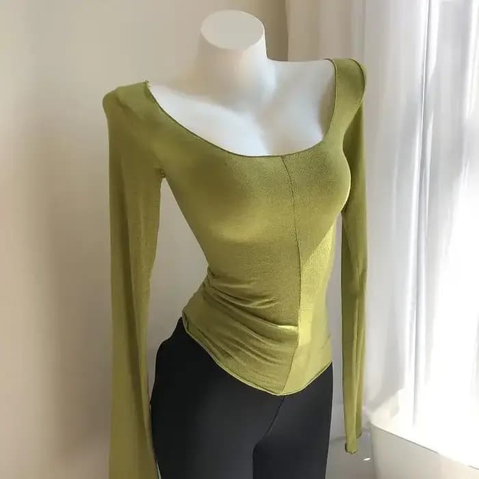 T-shirt élégant et tendance à col rond