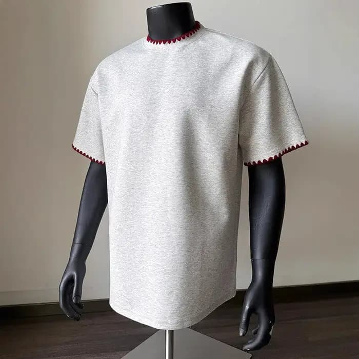 T-shirt à manches courtes pour homme avec empiècements aux épaules et petit encolure