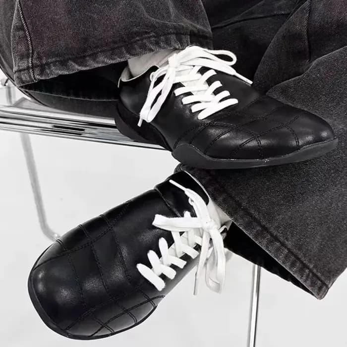 2025 femmes noir décontracté football Style baskets appartements Chic lacets chaussures de marche confortables femme formateurs de haute qualité