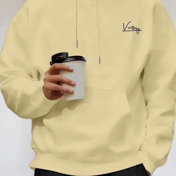 Articles vestimentaires de style minimaliste comprenant un sweat-shirt à capuche