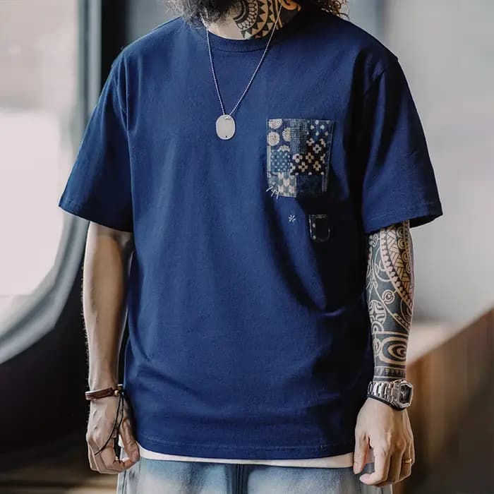 T-shirt à manches courtes en coton bleu teinté rétro Maden