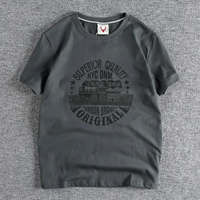 T-shirt à manches courtes pour hommes avec motif train emblématique