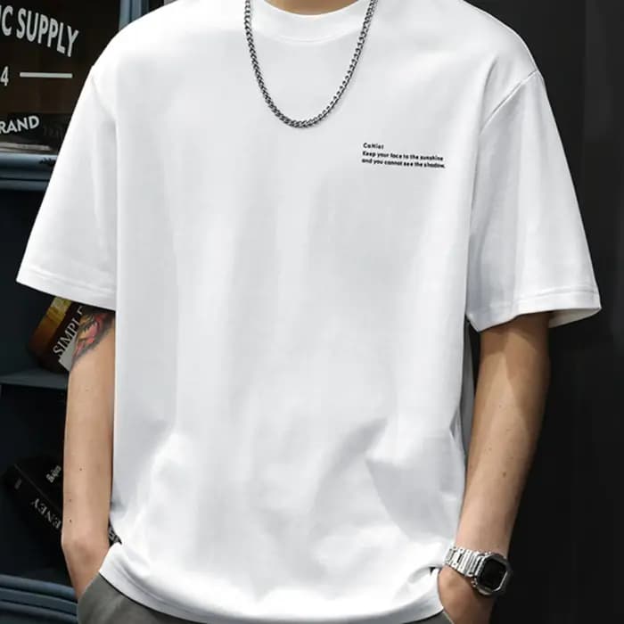 T-shirt minimaliste pour hommes