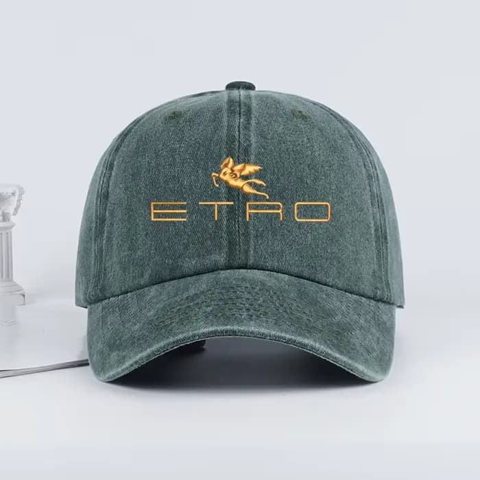 Luxueux et abordable : Casquette de baseball effet vieilli à imprimé Pegasus d'Etro – Casquette déco