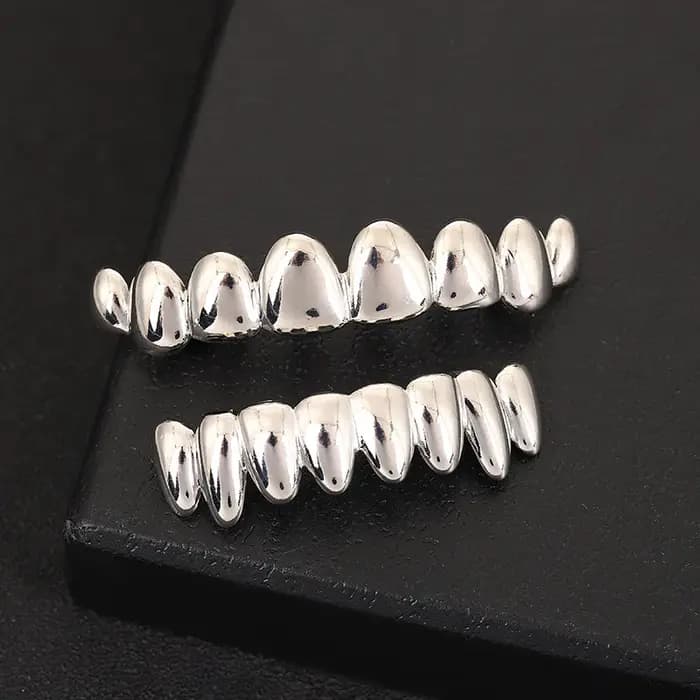Grillz HIP-Ensemble de dents de vampire irrégulières avec silicone