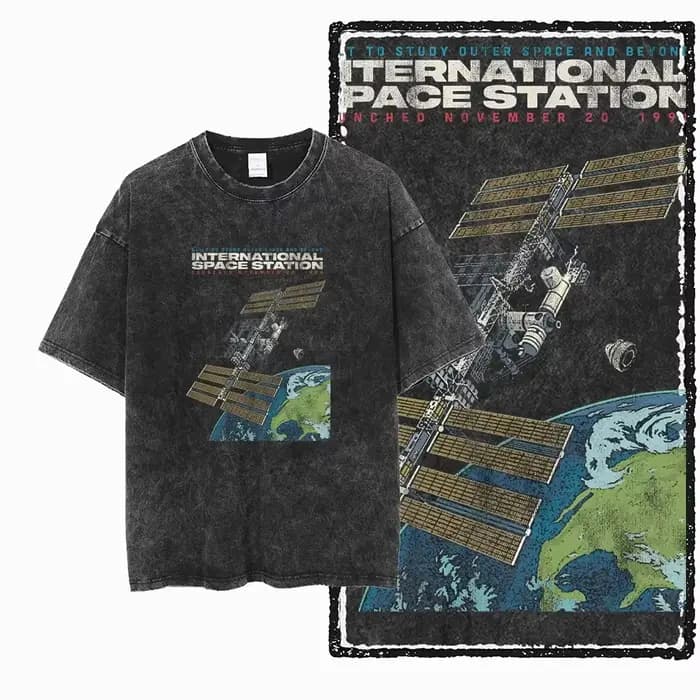 T-shirt unisexe en coton lavé imprimé sur le thème de l'espace