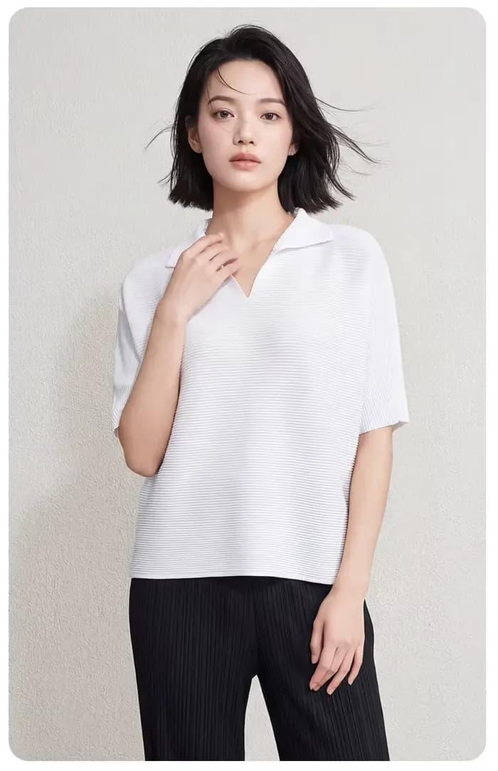 T-shirt plissé de style minimaliste, couleur unie pour femme, col à revers, coupe ample, amincissant