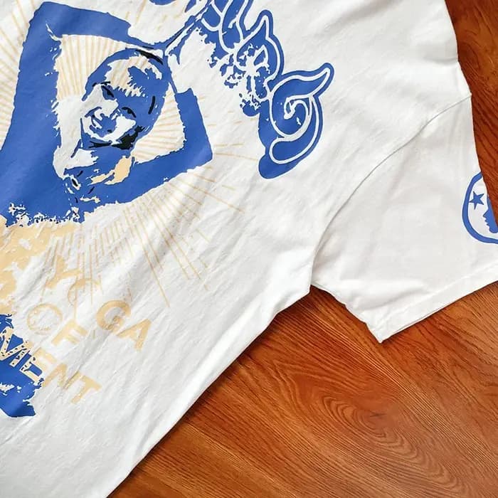 HS Groter Dan Satan Kort. T-shirt tendance High Street à manches courtes