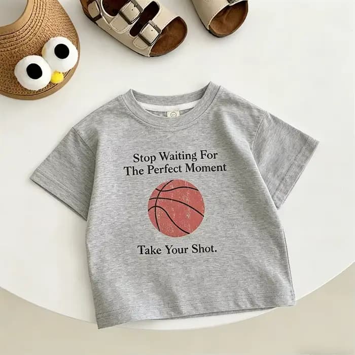 T-shirt imprimé basketball pour garçons, hauts à manches courtes, chemise de base fine et simple, po