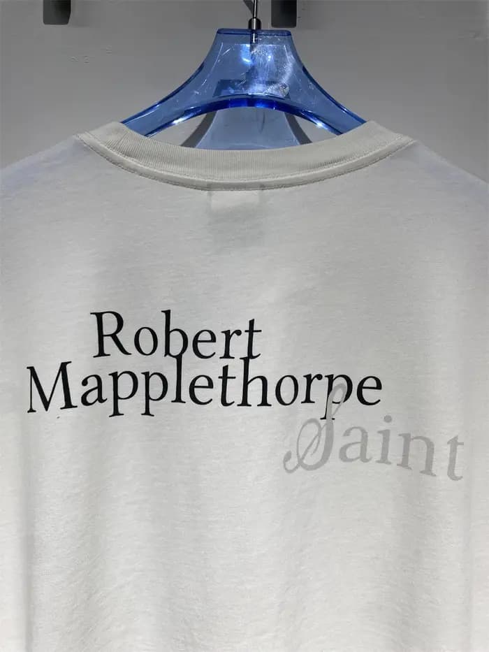 T-shirt vintage SAINT avec photo rétro en noir et blanc pour hommes et femmes