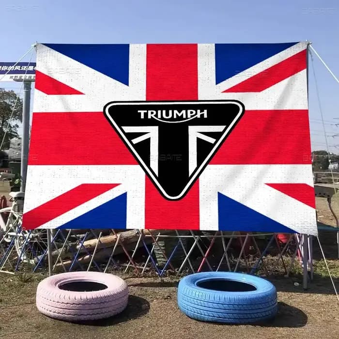 Drapeau DIY avec logo de moto T-Triumph