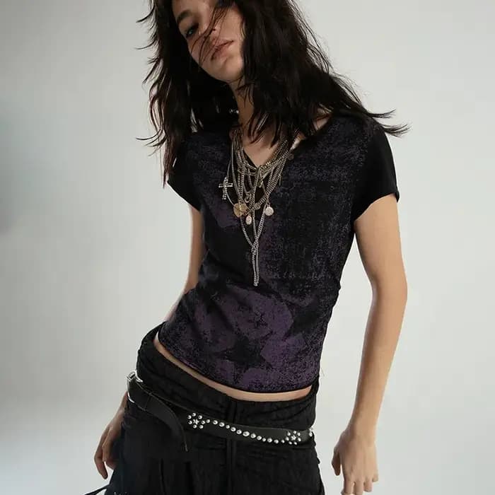 Karrcat Trashy Y2k haut court Grunge esthétique étoile imprimé T-shirt Vintage en détresse à manches courtes t-shirts Punk gothique Streetwear