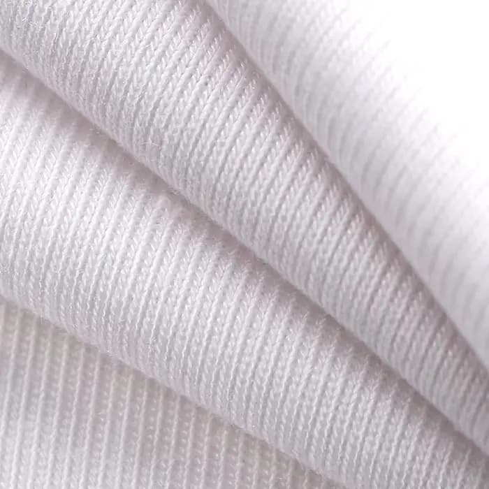 T-shirt moulant à manches mi-longues