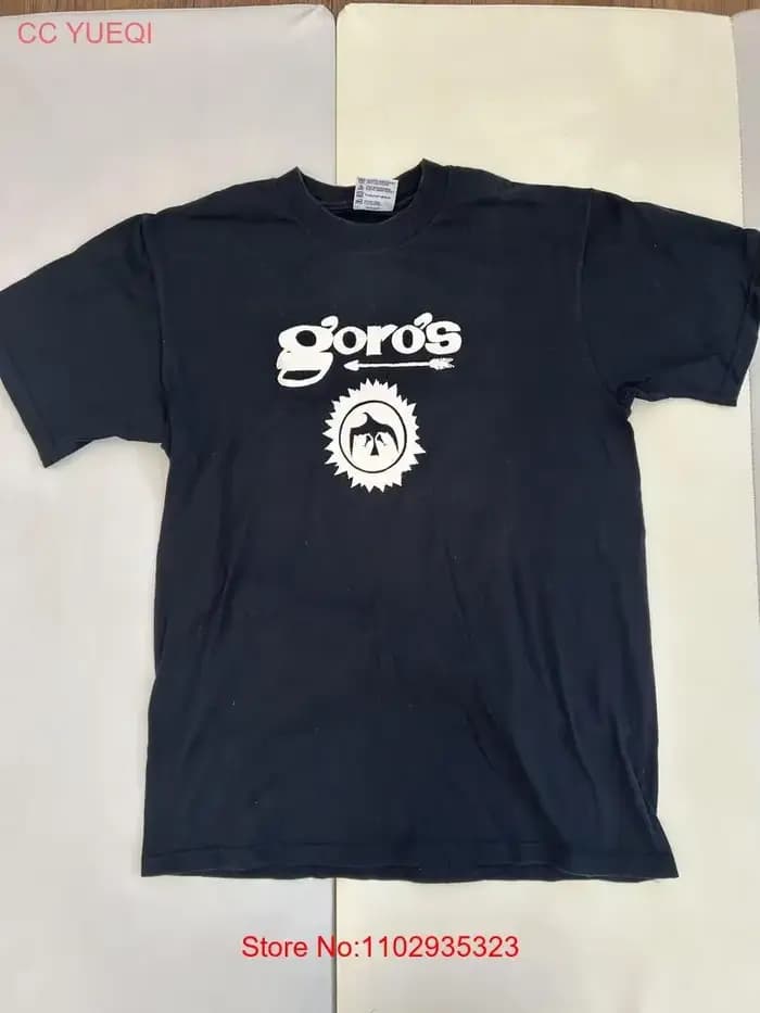 Goro s t-shirt vieux Vintage M