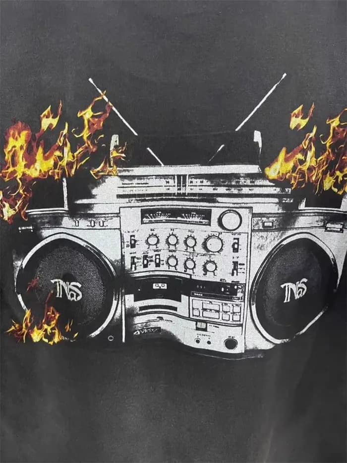SAINT NaS lettre imprimé magnétophone motif Vintage lavé haute rue T-shirt pur coton col rond ample hommes à manches courtes