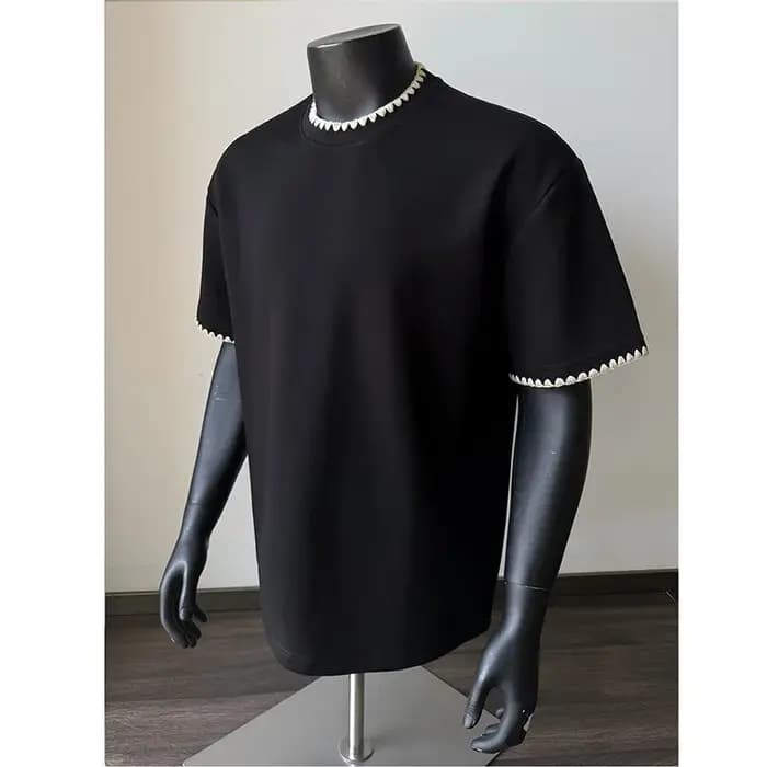 T-shirt à manches courtes pour homme avec empiècements aux épaules et petit encolure