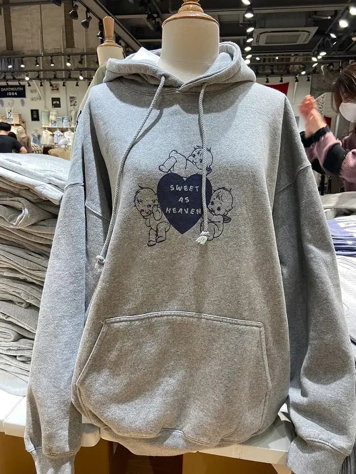 Sweat à capuche imprimé anges pour femmes