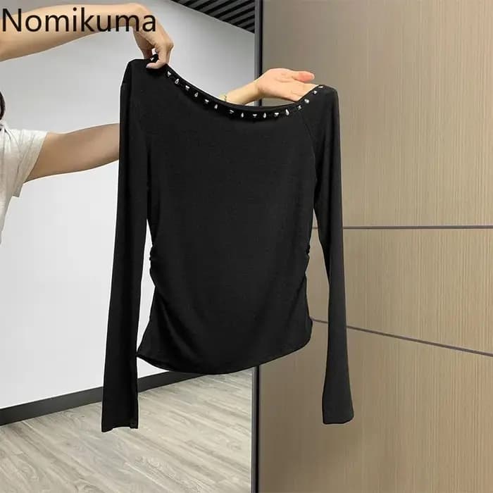 T-shirt noir pour femmes