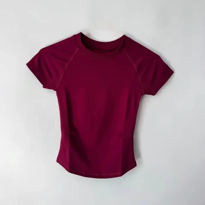 Haut de sport pour femme à manches courtes