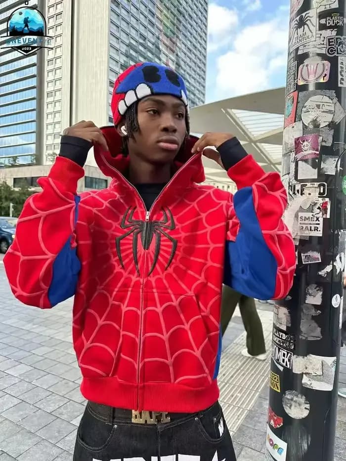 Sweat-shirt à capuche rouge avec fermeture éclair