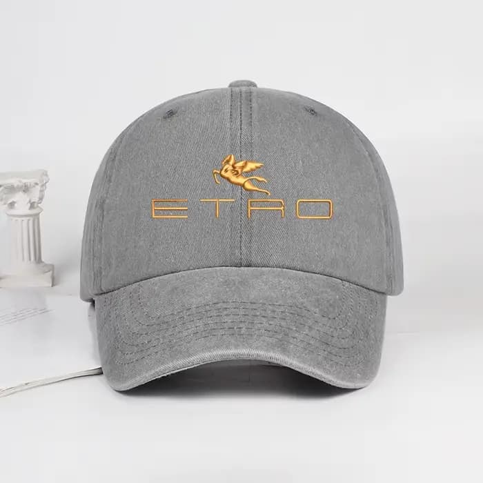 Luxueux et abordable : Casquette de baseball effet vieilli à imprimé Pegasus d'Etro