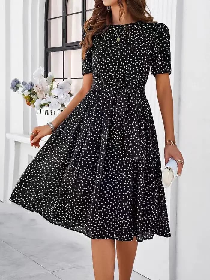 Vêtements pour femmes 2025 printemps et été tempérament décontracté à pois à lacets robe imprimée