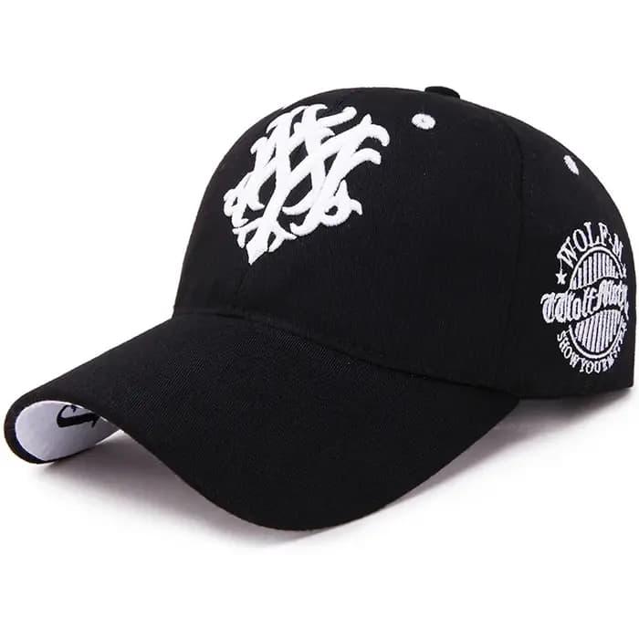 Casquette de baseball brodée Totem