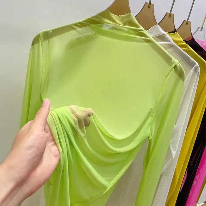 T-shirt transparent en gaze pour femme 2026 – Vêtement d'été à manches longues avec col semi-montant et protection solaire