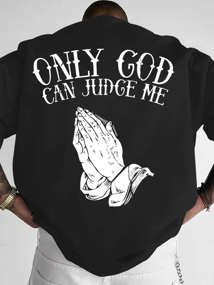 T-shirt vintage avec motif mains en prière « Seul Dieu peut m'juger»