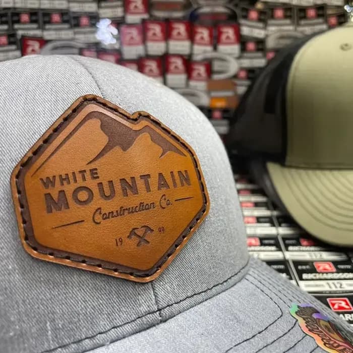 Casquettes en cuir personnalisées