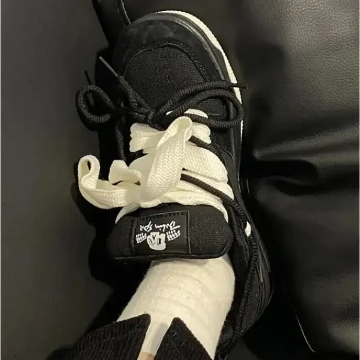 2026 femmes grosse Sneaker mode dentelle conseil chaussures exquise tête ronde