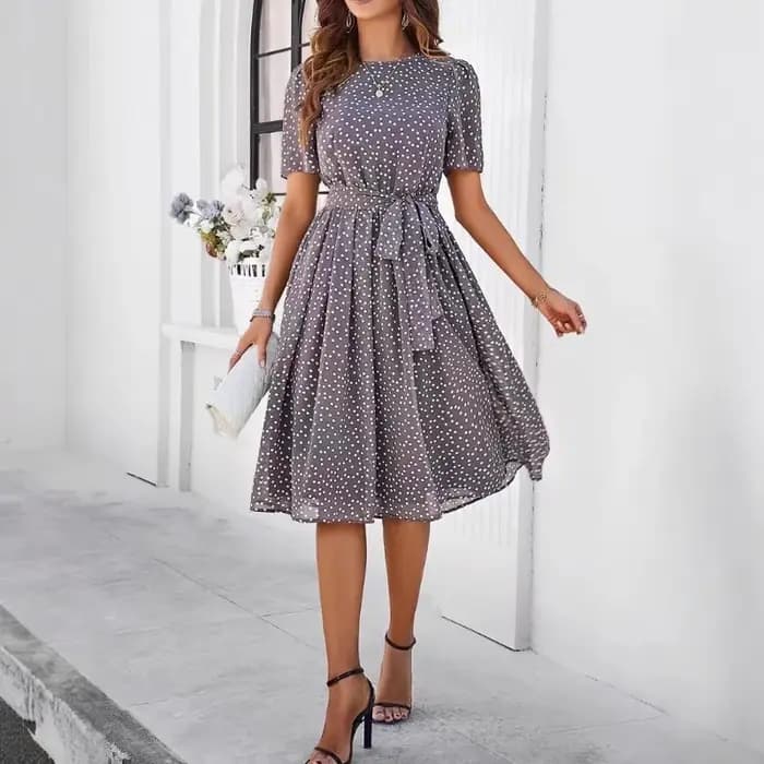 Vêtements pour femmes 2025 printemps et été tempérament décontracté à pois à lacets robe imprimée