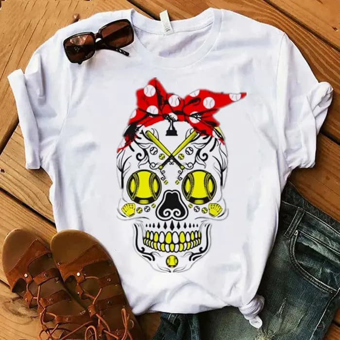 T-shirt imprimé tête de mort et couronne pour femme