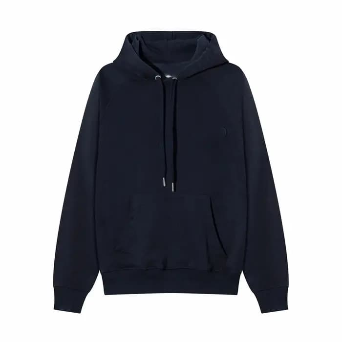 Les Français adorent les sweats à capuche brodés pour hommes et femmes. Les couples décontractés et