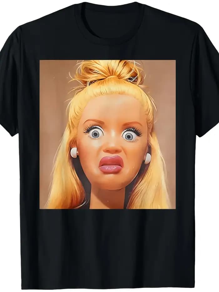 Dislike Doll Baby X T-Shirt : un t-shirt tendance et ludique, parfait pour toutes les occasions et confortable pour un usage quotidien