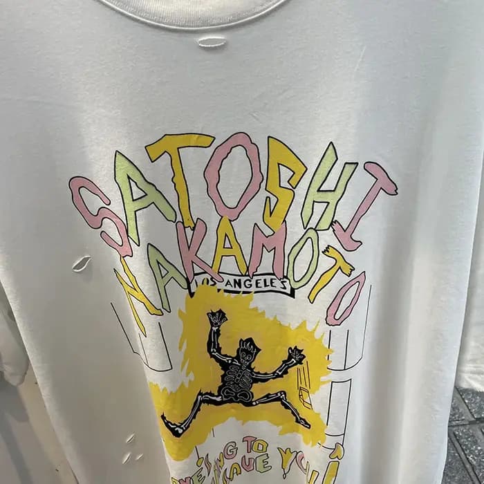 T-shirt Streetwear Blanc Satoshi Nakamoto à Manches Courtes Homme Femme Nouvelle Mode Décontractée Effet Usé et Déchiré Printemps-Été