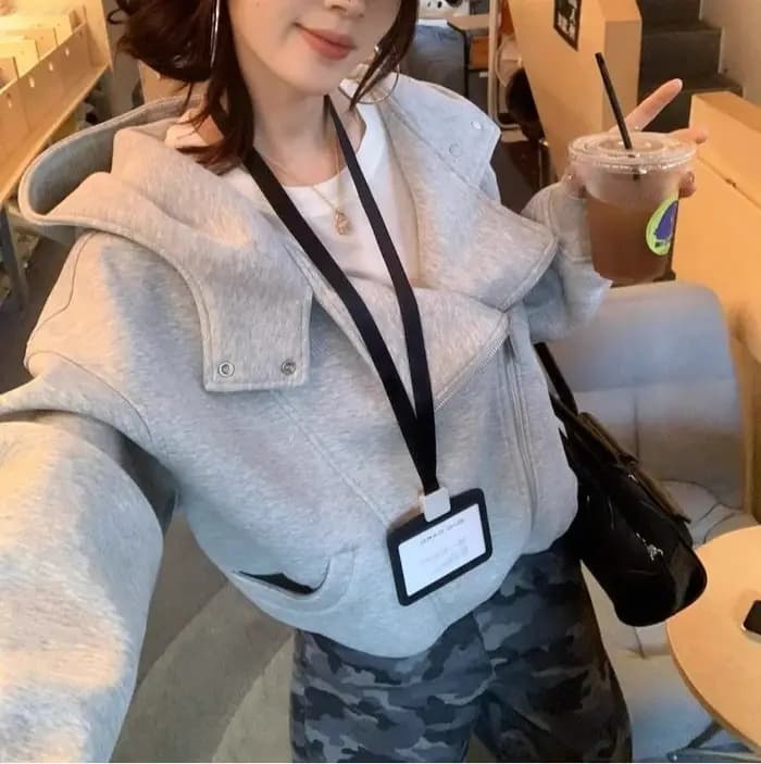 Sweat-shirt à capuche Cardigan veste à manches longues pour femmes en automne et en hiver haut de gamme décontracté