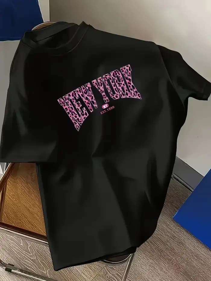 T-shirt à imprimé léopard de la ville de New York, haut à col rond avec motif de lettres rétro pour
