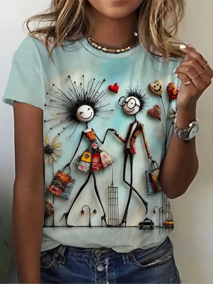 T-shirt bleu clair pour femme - Motif graphique de couple fantaisiste, design d'impression artistiqu